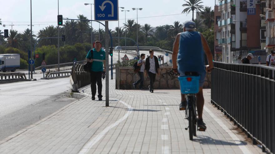 Carril bici junto al Barranco de las Ovejas