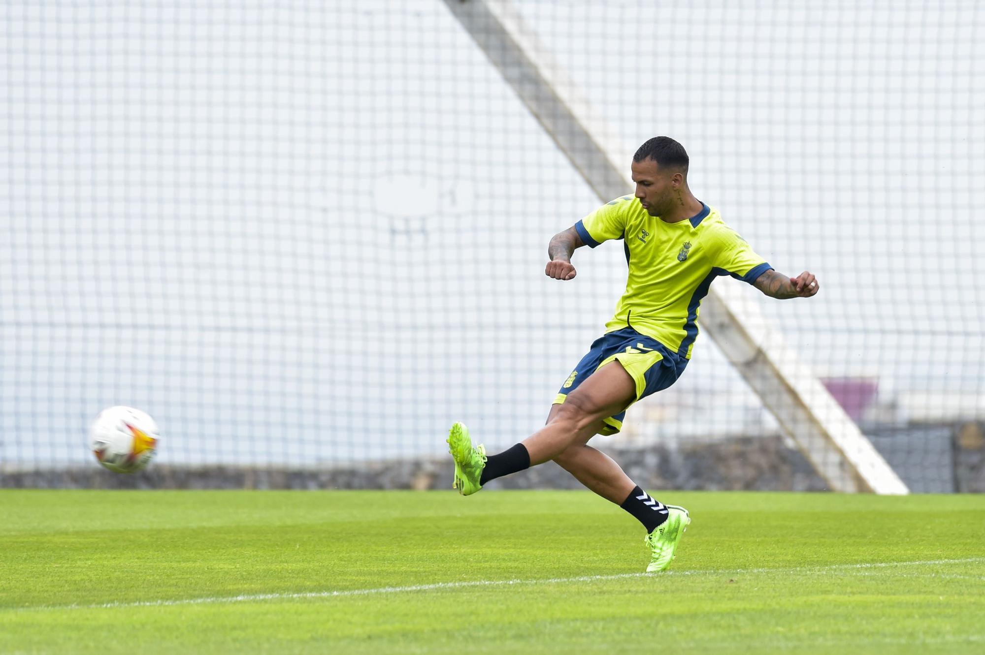 Entrenamiento de Jonathan Viera (24/08/2021)