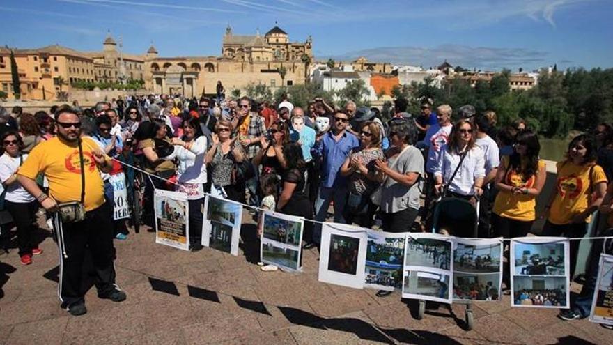 Reclaman que el centro social Rey Heredia no cierre