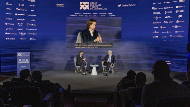 Anne Applebaum, en el Fòrum Econòmic i Social del Mediterrani celebrat a Barcelona. | ANTONIO SEMPERE / AFP