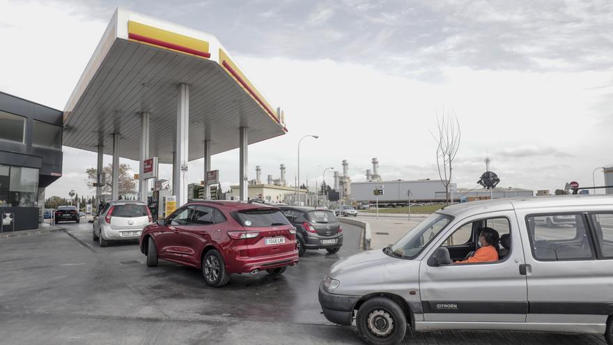 Baleares prevé ingresar 200 millones por el impuesto sobre el combustible