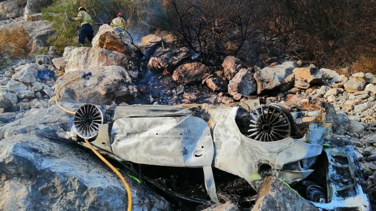 Moren tres adolescents al Perelló (Tarragona) al caure per un barranc el cotxe en què viatjaven