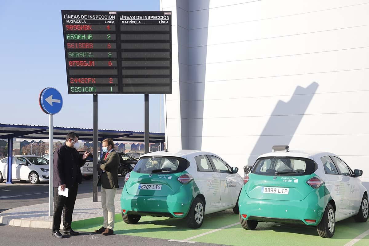 Los nuevos vehículos 100% eléctricos de la Junta de Andalucía en Córdoba
