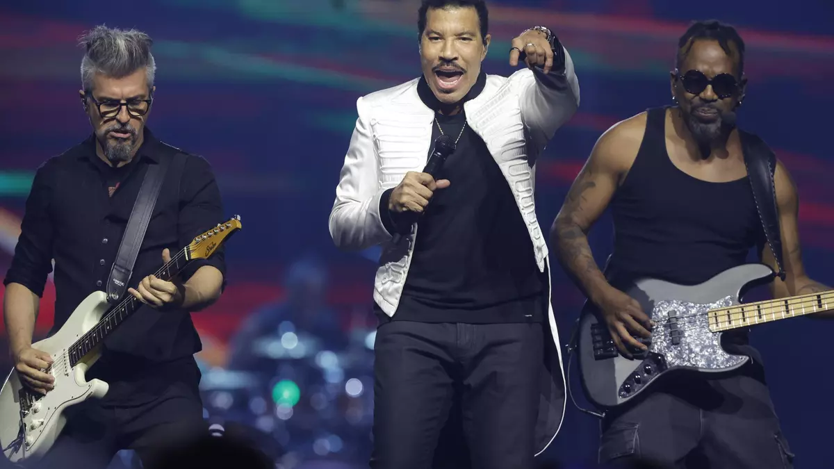 Madrid grita "Hello" al fin a Lionel Richie para vivir "toda una noche" de baladas míticas