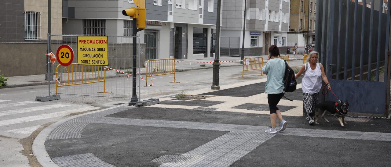 Vista de la obra inconclusa de la calle Calderón de la Barca