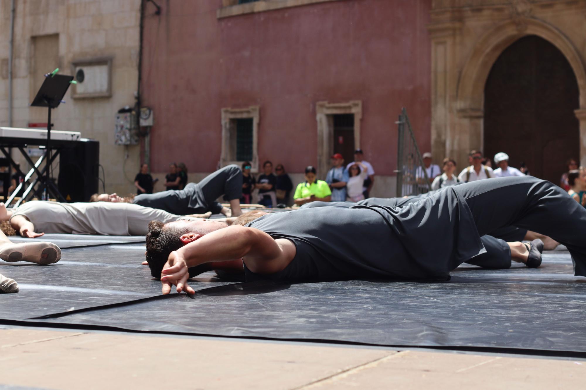 Exhibición de danza en la plaza Belluga de Murcia