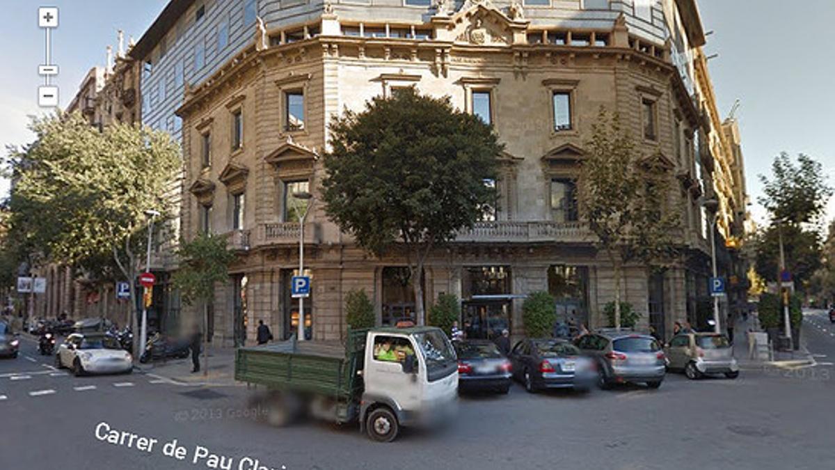 El Hotel Claris de BCN visto con Street View.