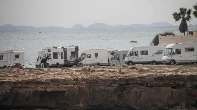Una empresa impulsa un aparcamiento privado para autocaravanas en La Veleta