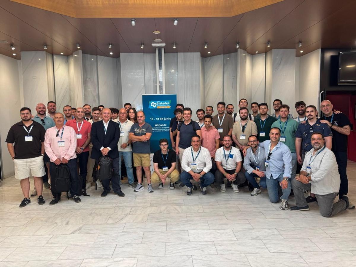 Investigadores de la UEx en las jornadas Sistedes.