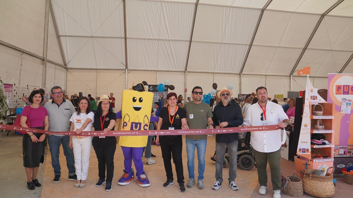 Inauguración oficial de la Gran Feria del Comercio de Paterna este fin de semana.