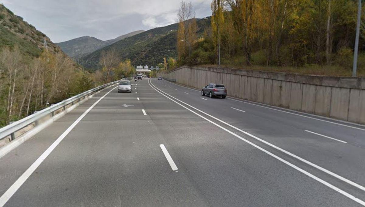 L'N-145 entre l'adauna i la froner amb Andorra, on s'ha produït l'accident