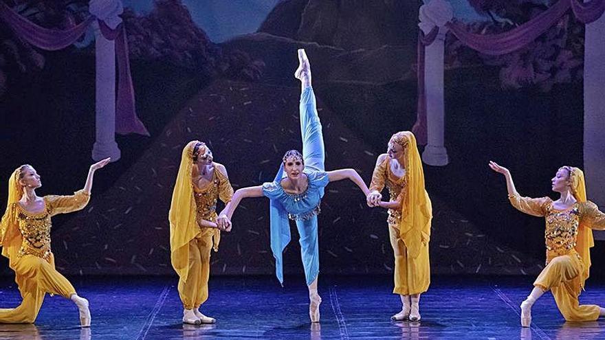 Una imatge d'«El Trencanous» del Ballet de Barcelona.