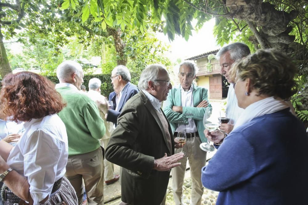 Comida anual en la casona de Garrida, Piloña