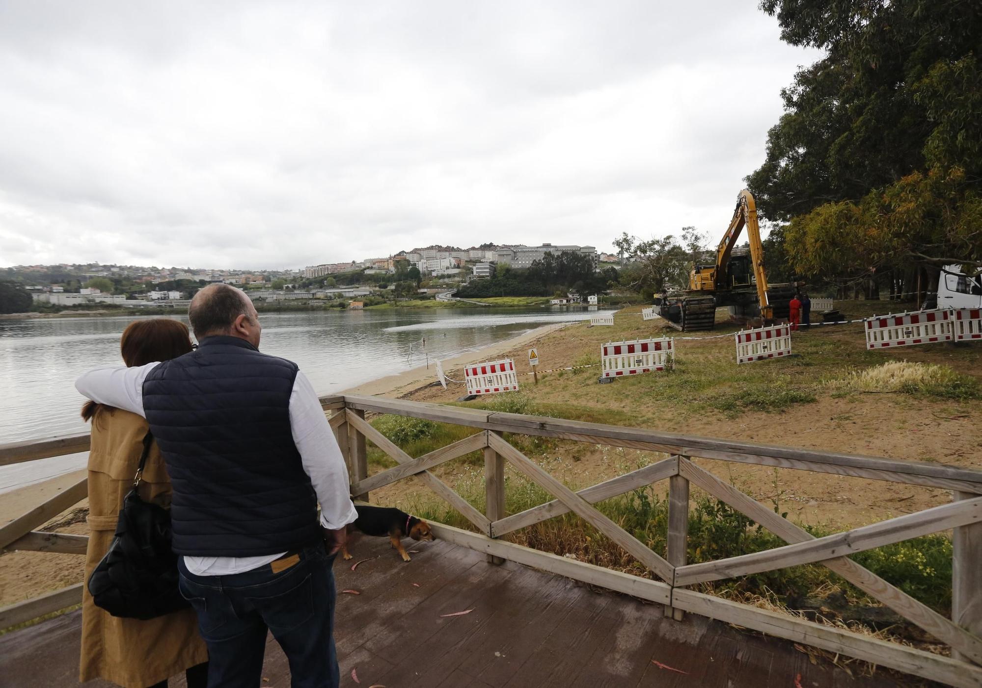 Seoane exige a Costas que retire escombros y dos árboles en el extremo de Santa Cristina