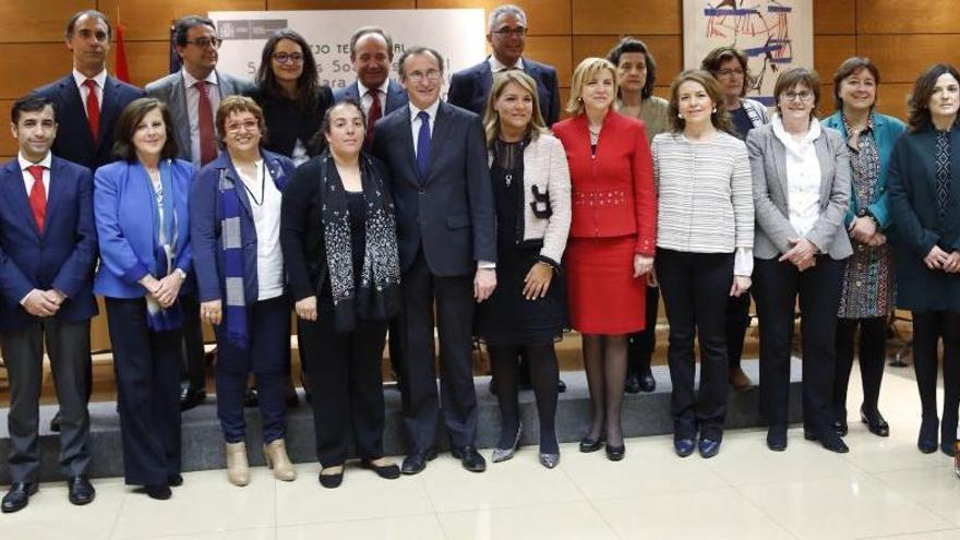 Foto de familia del Consejo Territorial de Servicios Sociales, celebrado en Madrid.