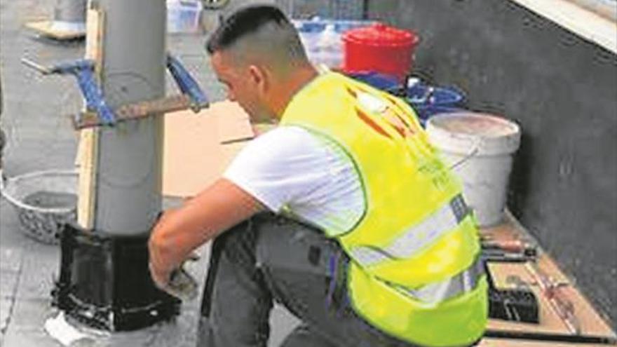 El protector de orín en farolas triunfa en la feria Municipàlia