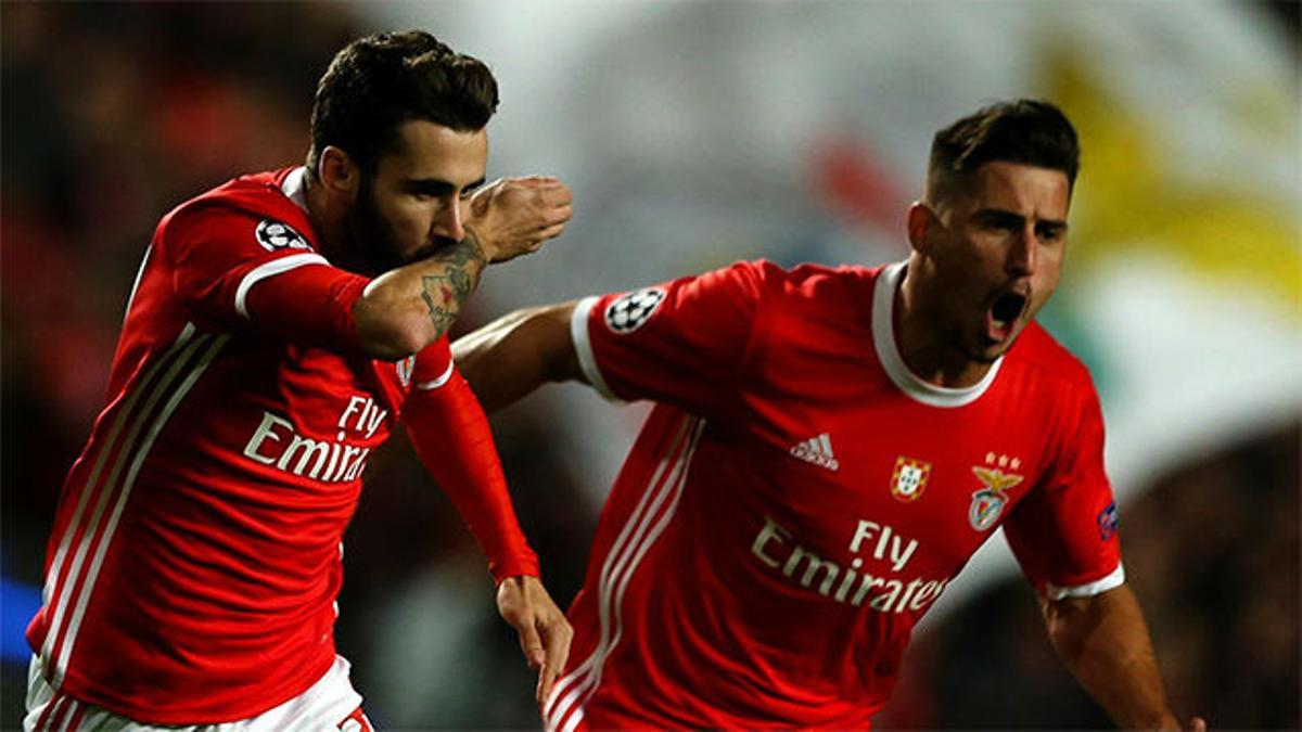 El Benfica tumba al Lyon para reengancharse a la Champions