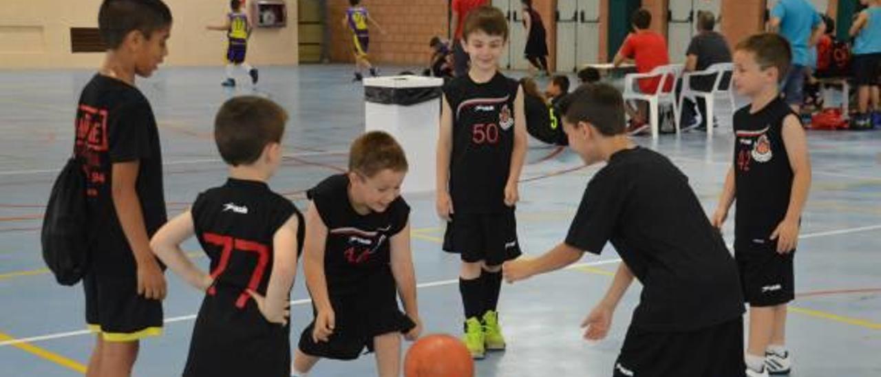 Éxito del primer 3x3 de baloncesto del club La Foguera de Canals