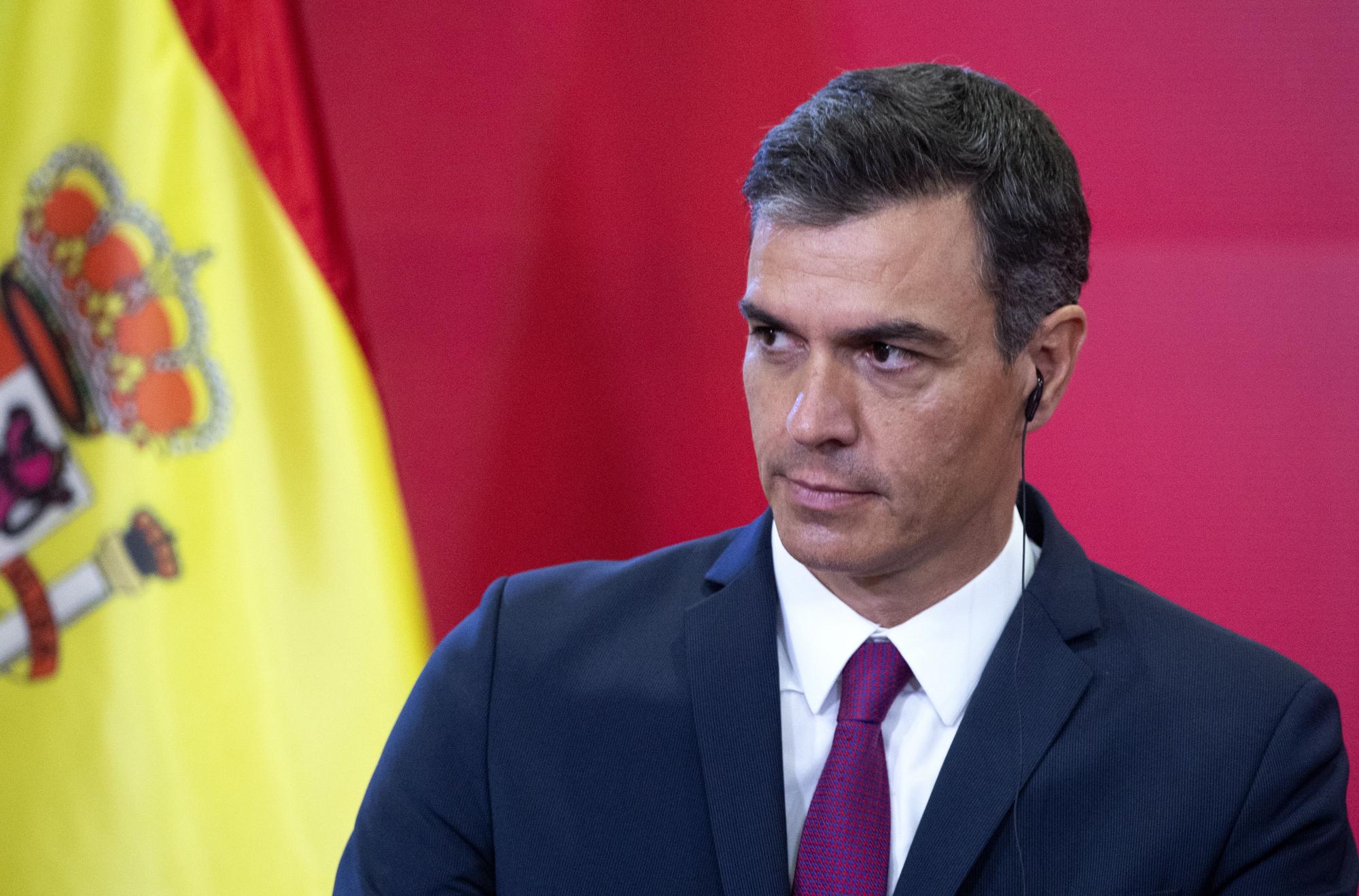 El presidente del Gobierno, Pedro Sánchez, en su comparecencia ante los medios en Skopje, Macedonia del Norte, durante su visita oficial al país de este fin de semana.