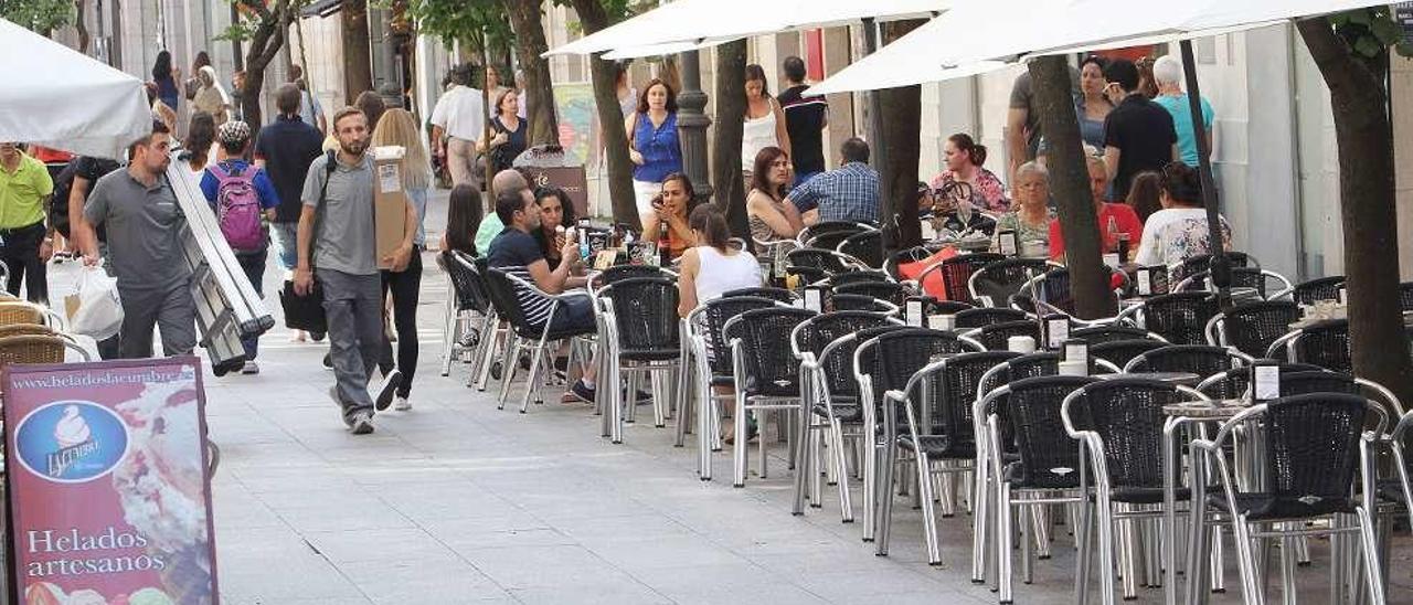 Una terraza ubicada en una zona peatonal de la ciudad. // Iñaki Osorio