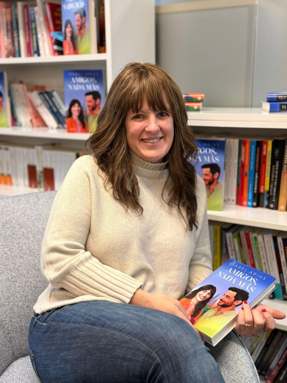 Isabel Arias, autora de 'Amigos, nada más'