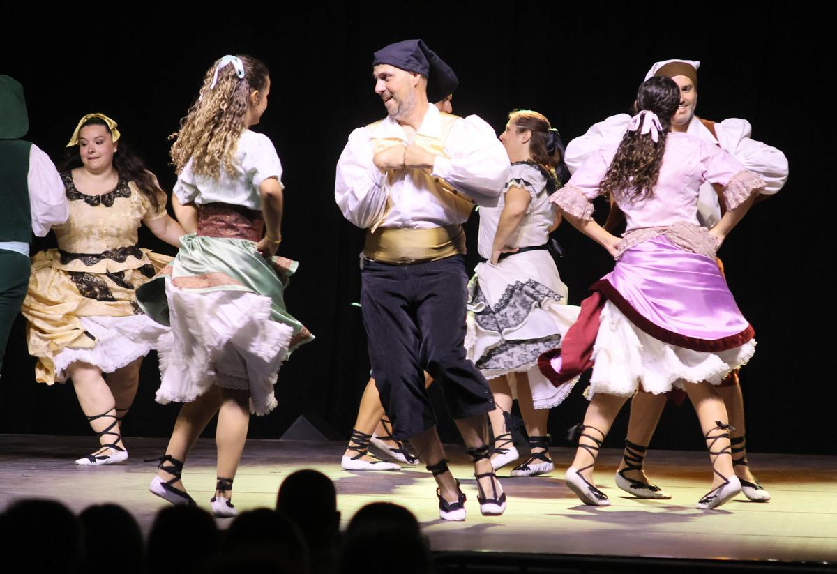 Les millors fotos de El Cor en Dansa 40 anys a la Festa Major de Manresa