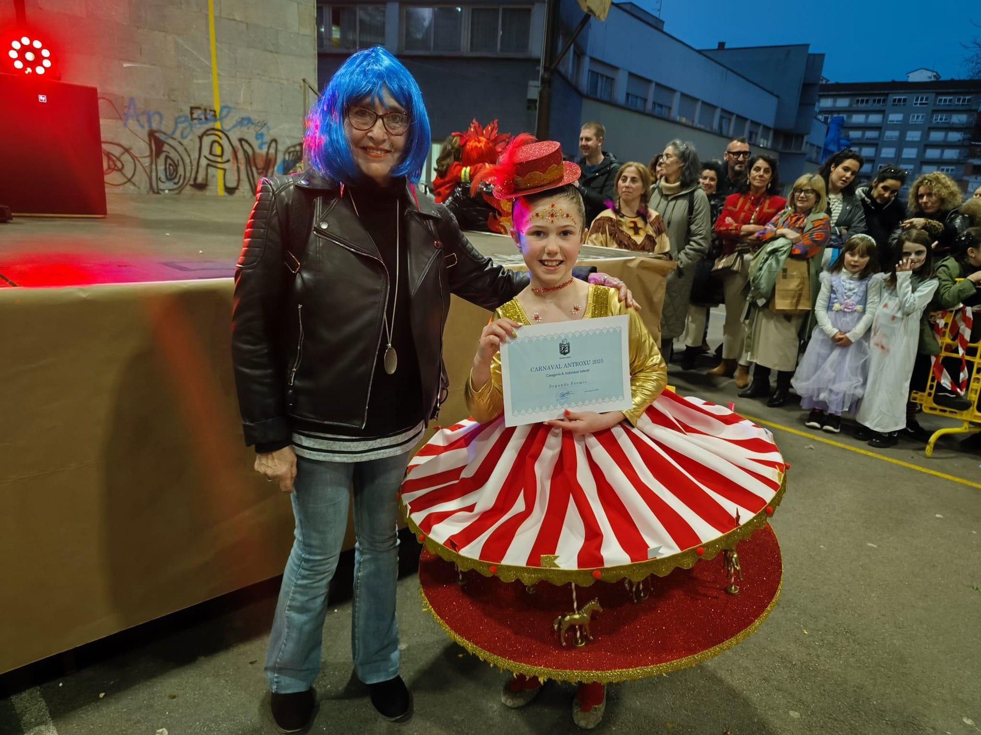 Todas las imágenes del concurso de disfraces de Grado: así fue la gran fiesta en El Frontón