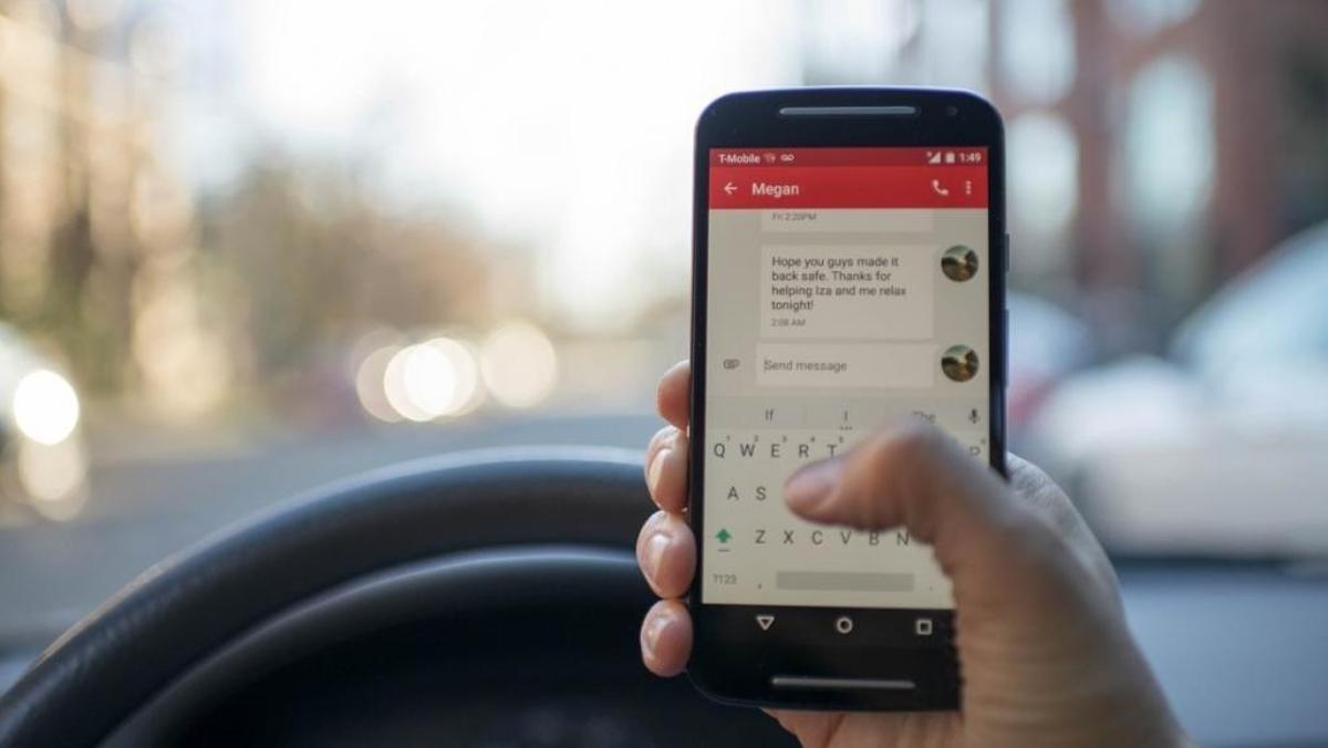 Llegan los radares que detectan el uso del móvil al volante