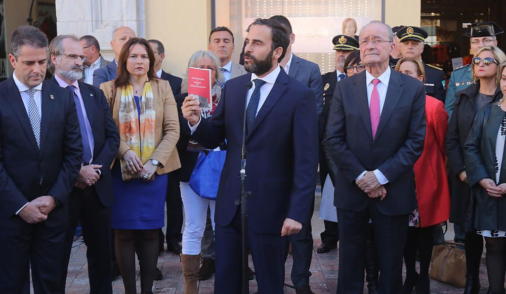 El alcalde Francisco de la Torre ha inaugurado la ceremonia "en un día especial", el 40 aniversario del texto constitucional