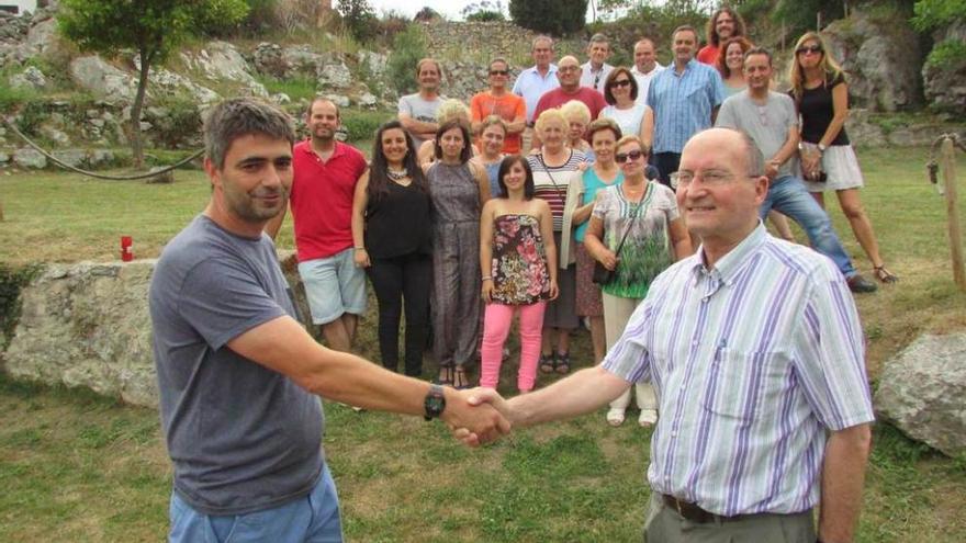 Jesús García Morán y Javier López, en primer término, durante la presentación de la candidatura, ayer.