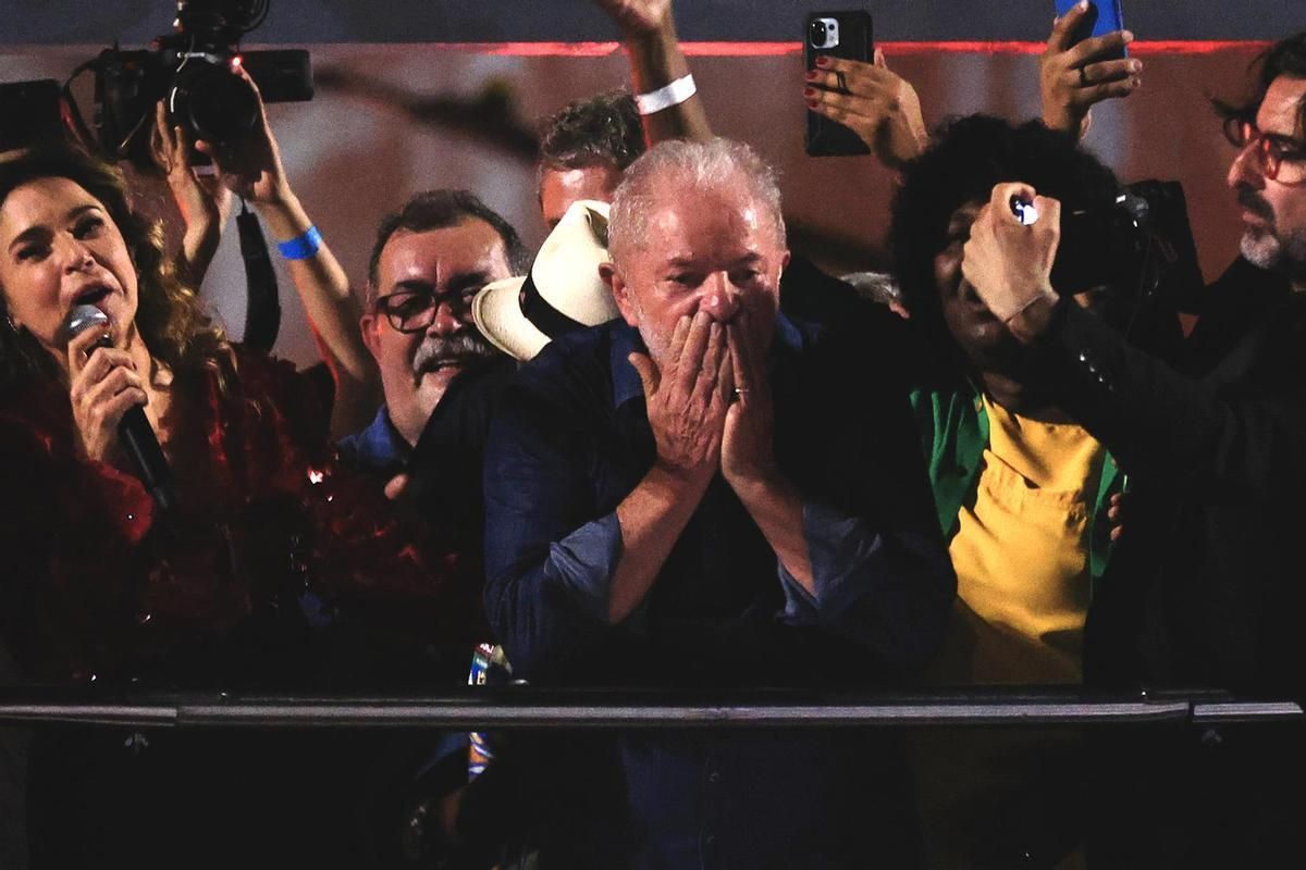 Les empreses espanyoles es juguen 40.000 milions d’inversió al Brasil després de la victòria de Lula Les empreses espanyoles es juguen 40.000 milions d’inversió al Brasil després de la victòria de Lula