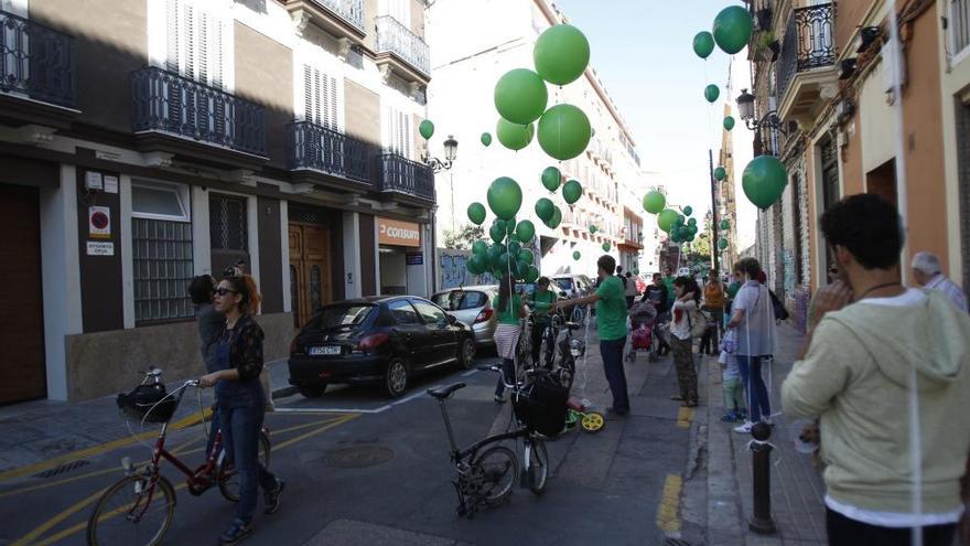 Botànic pinta su deseo de un barrio mejor