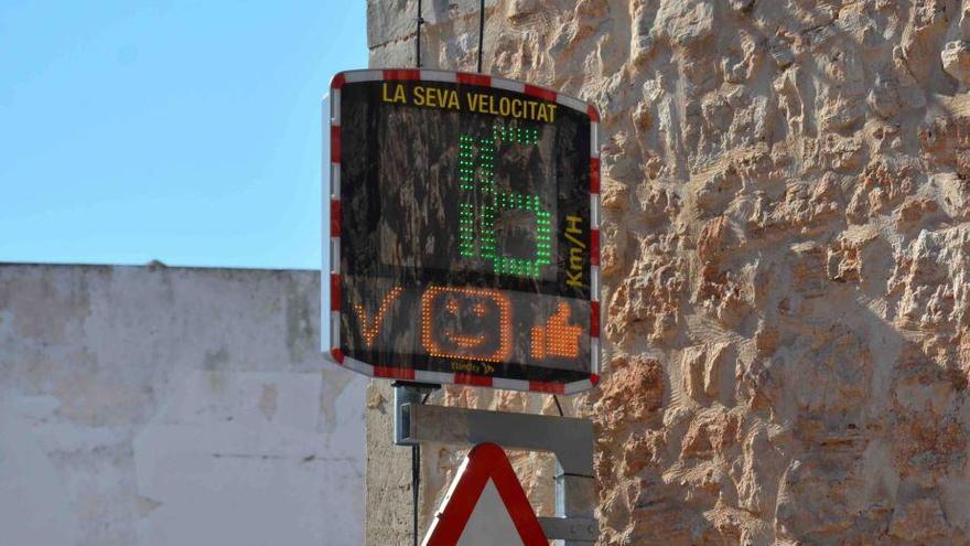 Santanyí instala radares de velocidad con emoticonos