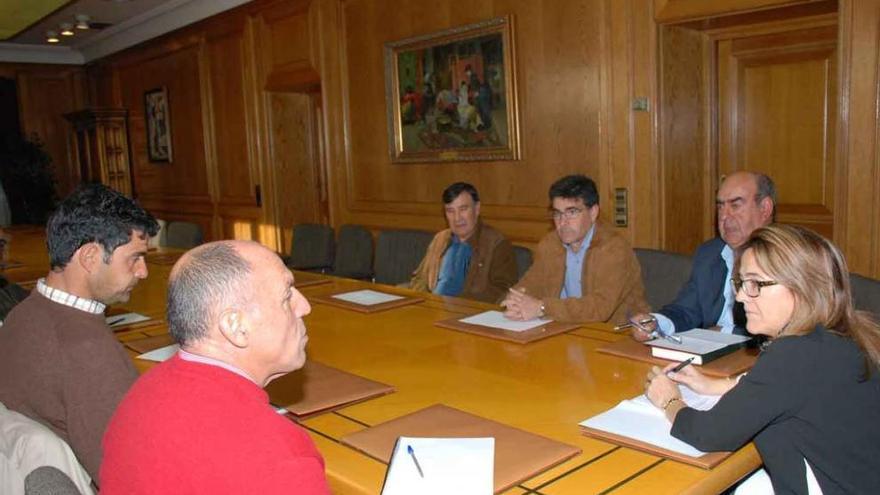 Martín Pozo, en la reunión mantenida con asociaciones de criadores de razas autóctonas.