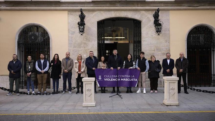 Cullera muestra su repulsa al último asesinato machista en l&#039;Alfàs del Pi
