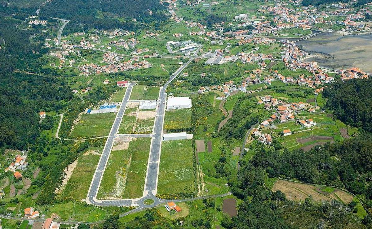 Vista aérea do polígono empresarial de Muros.