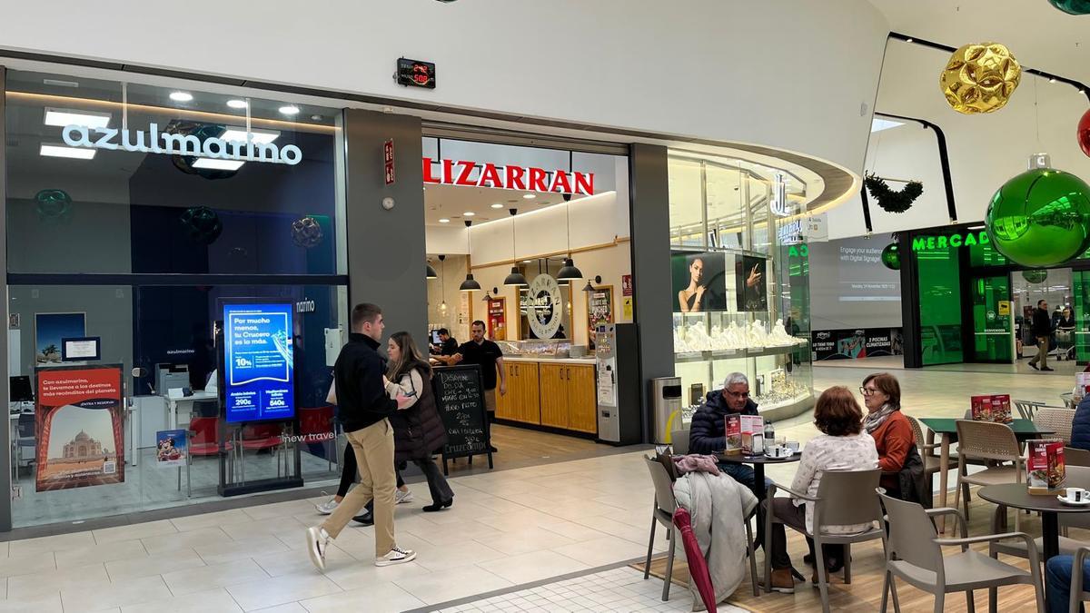 Así es el regreso de Lizarrán al centro comercial de Cáceres.