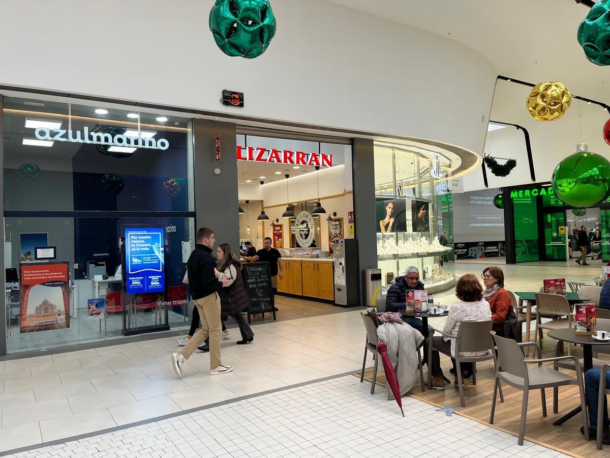 Así es el regreso de Lizarrán al centro comercial de Cáceres.