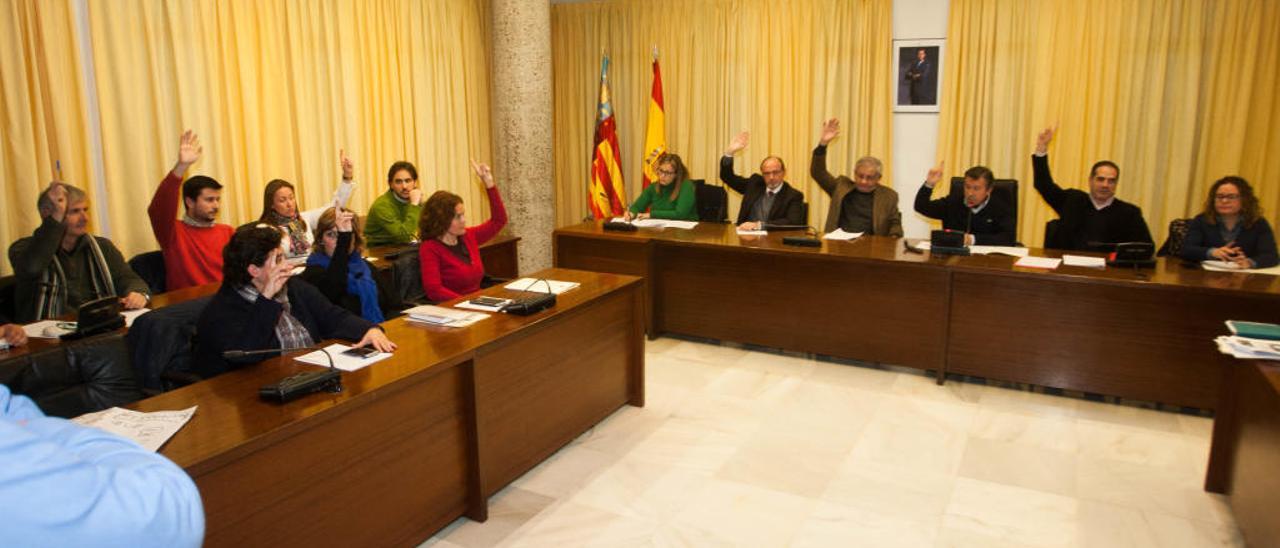 Los ediles que votaron el cierre del crematorio declararán ante el juez el 27 y 28 de febrero