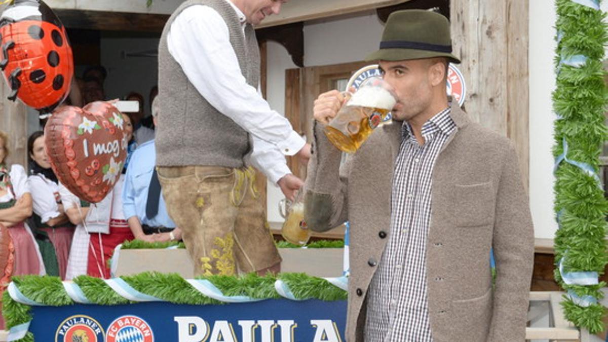 Guardiola, vestido de bávaro en la Oktoberfest