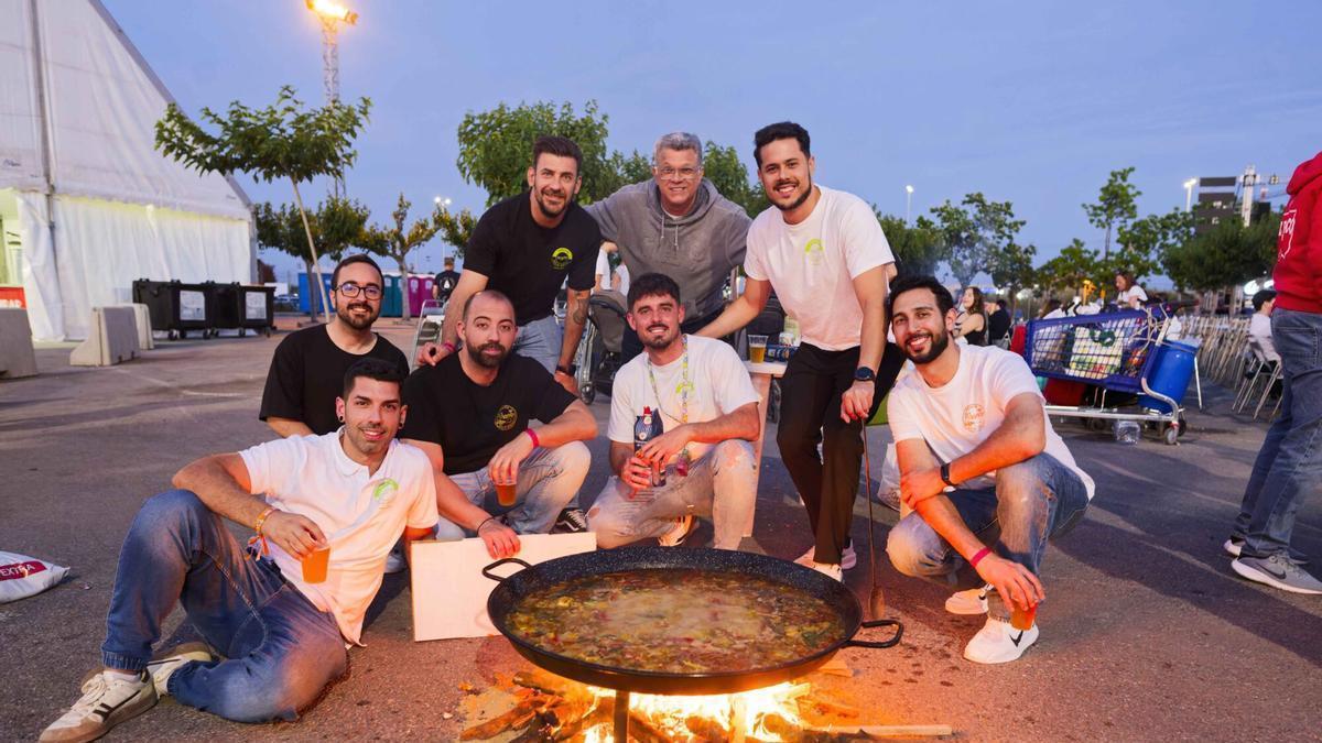Vídeo: Vila-real viu una multitudinària nit d’empedrats en ple equador de les festes patronals