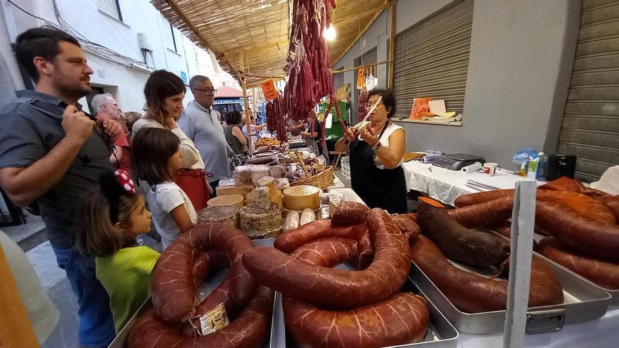 Gastronomía y exposiciones cierran la IX Fira de la Tomata de Alcalà de Xivert