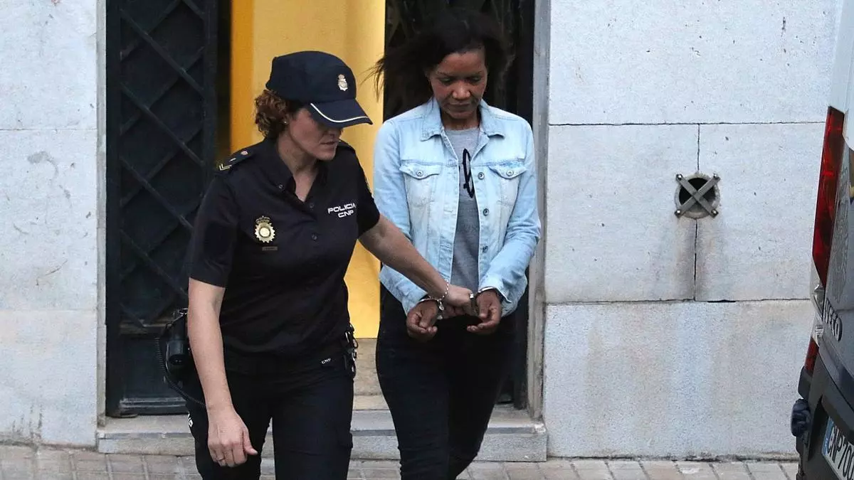 Investigan si trabajadores de la c芍rcel facilitaron un m車vil a Ana Julia Quezada, la asesina del ni?o Gabriel, a cambio de sexo