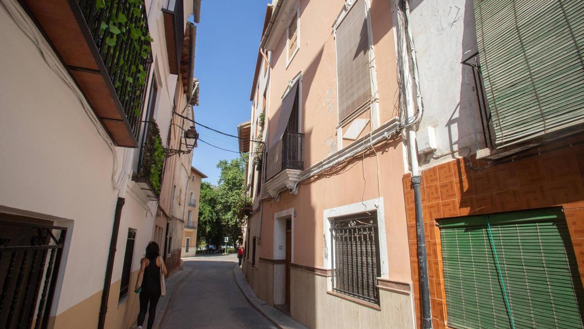 Vivienda de la Calle Font Trencada que va a rehabilitarse con fondos de la Generalitat.