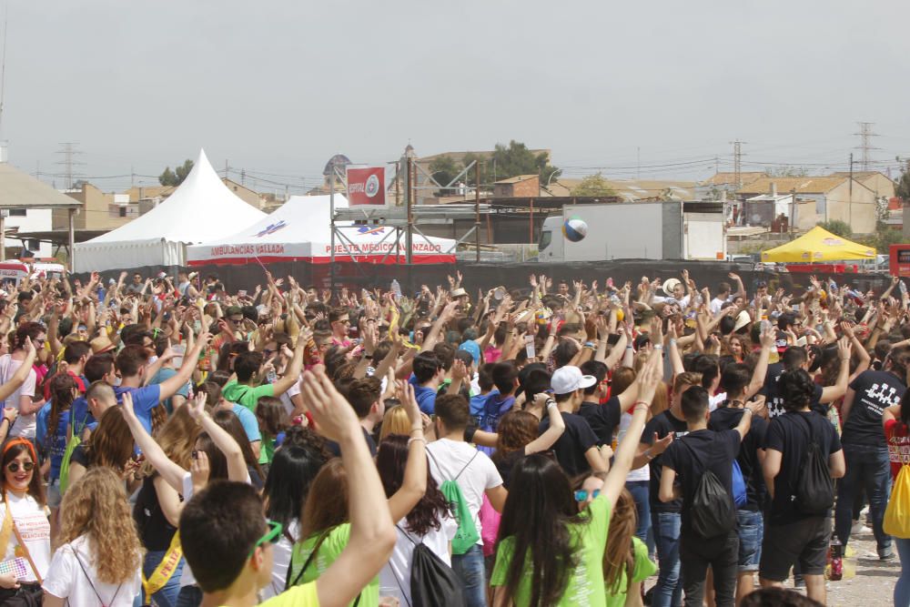 Llenazo en la macrofiesta universitaria en La Punta