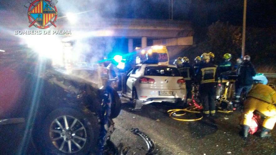 Un conductor kamikaze causa un accidente mortal en la autopista de Inca