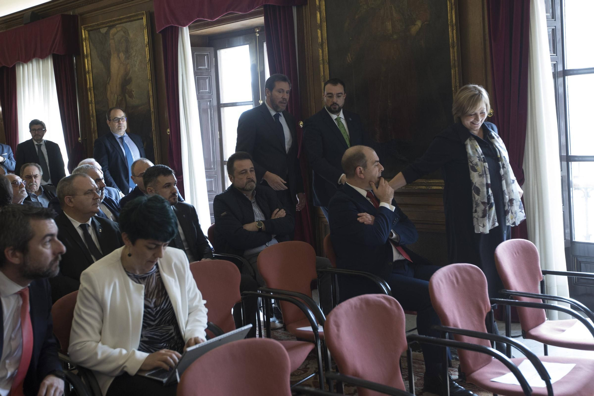 EN IMÁGENES: Así ha sido la visita a Avilés de Óscar Puente, ministro de Transportes y Movilidad Sostenible