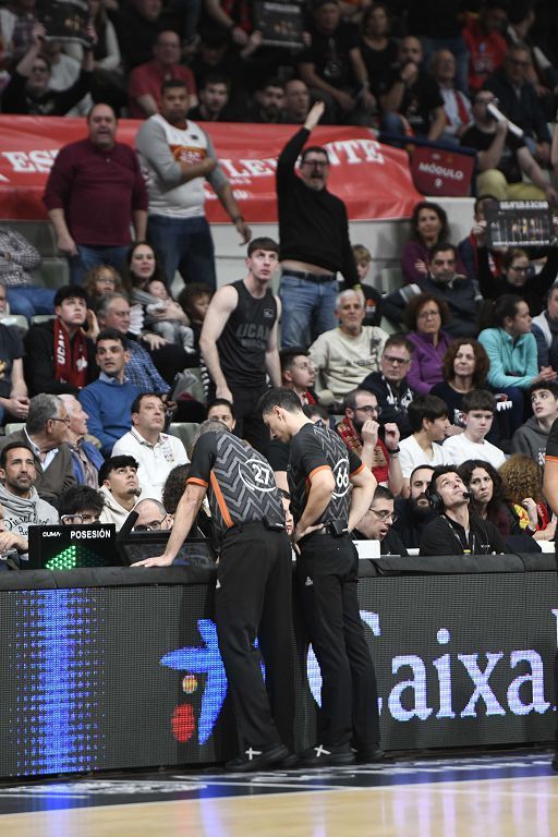 Todas las imágenes del partido del UCAM Murcia contra el Bàsquet Girona