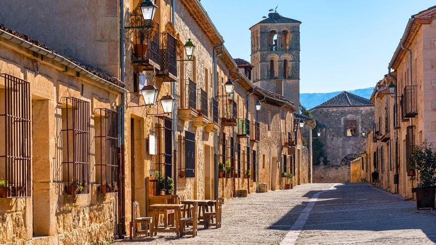 La villa medieval mejor conservada de España: con un castillo del siglo XIII y el lugar donde nació un emperador romano.