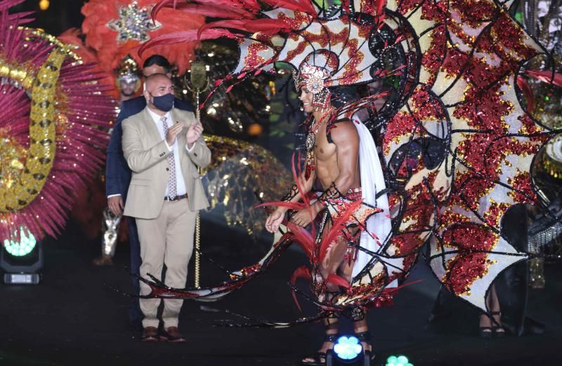 Gala de Elección del Rey del Carnaval de Verano de Puerto de la Cruz en el Lago Martiánez